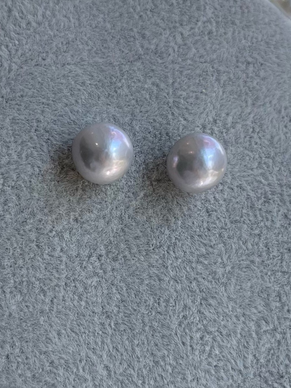 Classic Natural Grey Pearl Stud Earrings - Silver-Tone 58